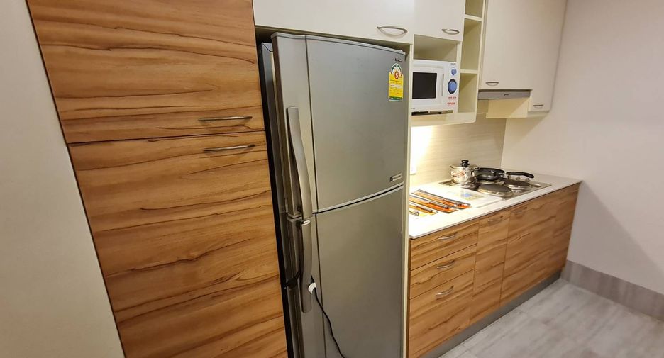 Condo en alquiler de 2 habitaciones en Yan Nawa, Bangkok