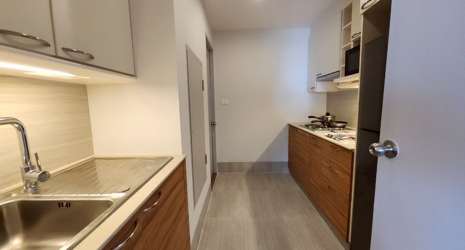 Condo en alquiler de 2 habitaciones en Yan Nawa, Bangkok
