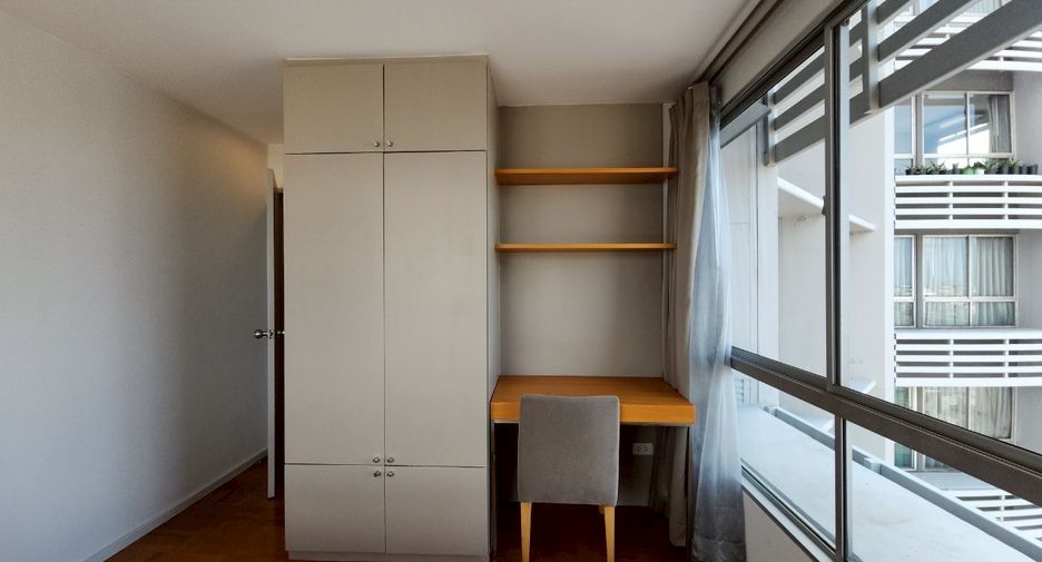 Condo en alquiler de 2 habitaciones en Yan Nawa, Bangkok