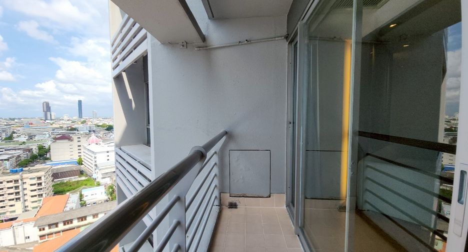 Condo en alquiler de 2 habitaciones en Yan Nawa, Bangkok