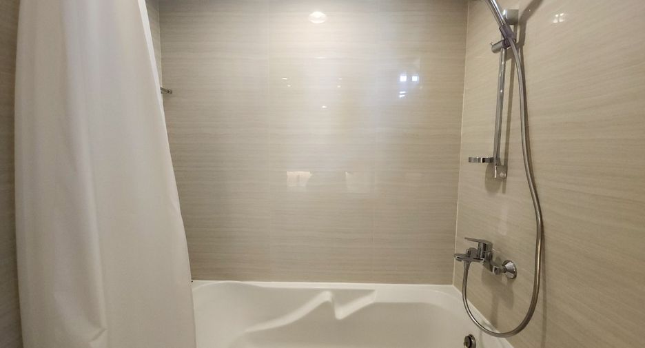 For rent 2 ベッドルーム condo in Yan Nawa, Bangkok