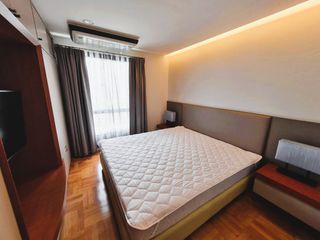 Condo en alquiler de 2 habitaciones en Yan Nawa, Bangkok