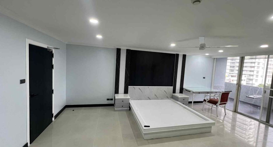 出租 和 出售 4 卧室 公寓 在 Watthana, 曼谷