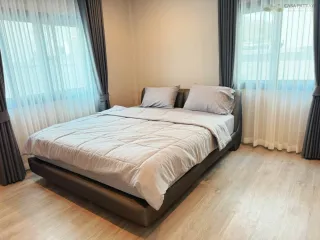 Haus zur Miete mit 3 Zimmer in Bang Lamung, Chonburi