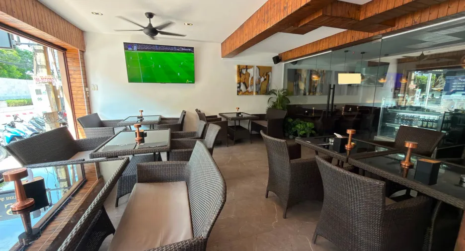 For sale 6 bedrooms hotel in Bang Lamung, Chonburi
