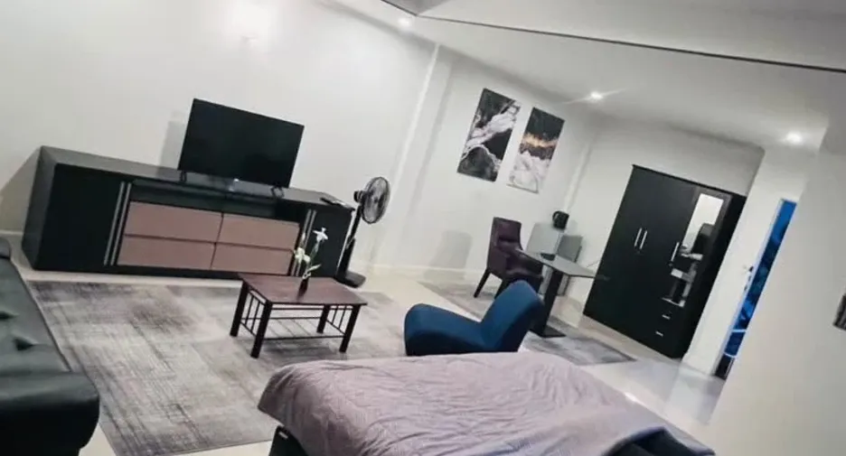 For sale 6 bedrooms hotel in Bang Lamung, Chonburi