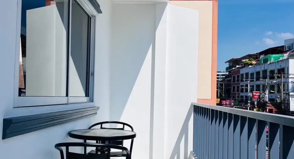 For sale 6 bedrooms hotel in Bang Lamung, Chonburi