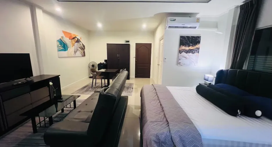 For sale 6 bedrooms hotel in Bang Lamung, Chonburi