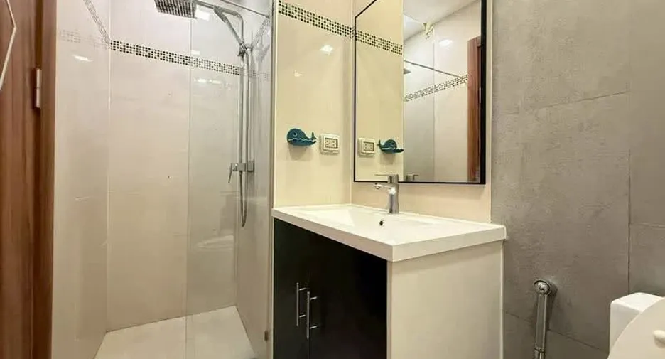For sale studio condo 