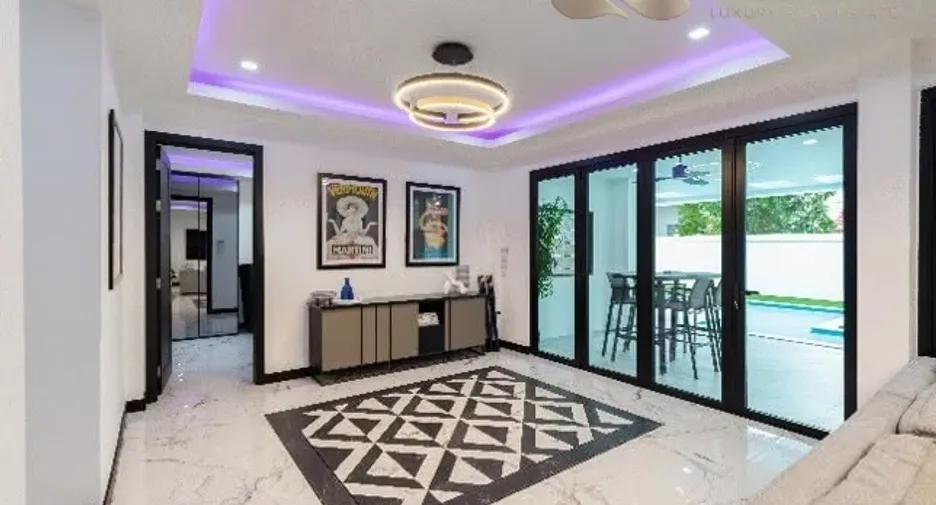 For rent 5 ベッドルーム villa in Jomtien, Pattaya
