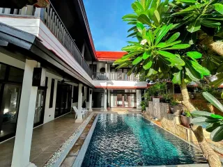 出租 4 卧室 别墅 在 Bang Lamung, Chon Buri