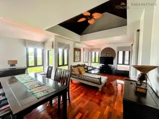 出租 4 卧室 别墅 在 Bang Lamung, Chon Buri
