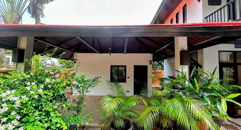 出租 4 卧室 别墅 在 Bang Lamung, Chon Buri