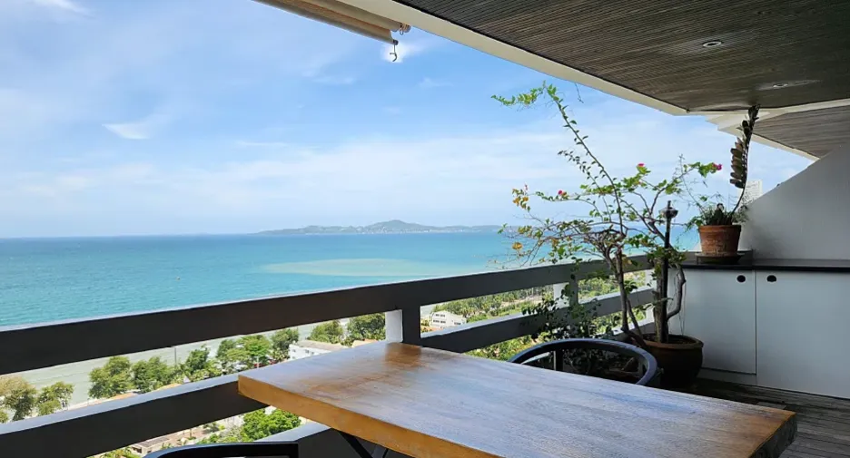 For sale 2 bedrooms condo 