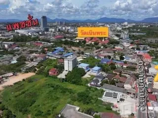Reihenhaus zum Kauf mit 6 Zimmer in Mueang Rayong, Rayong