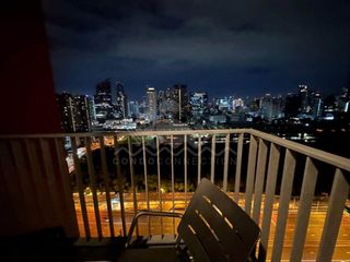 For sale 2 bedrooms condo in Huai Khwang, Bangkok
