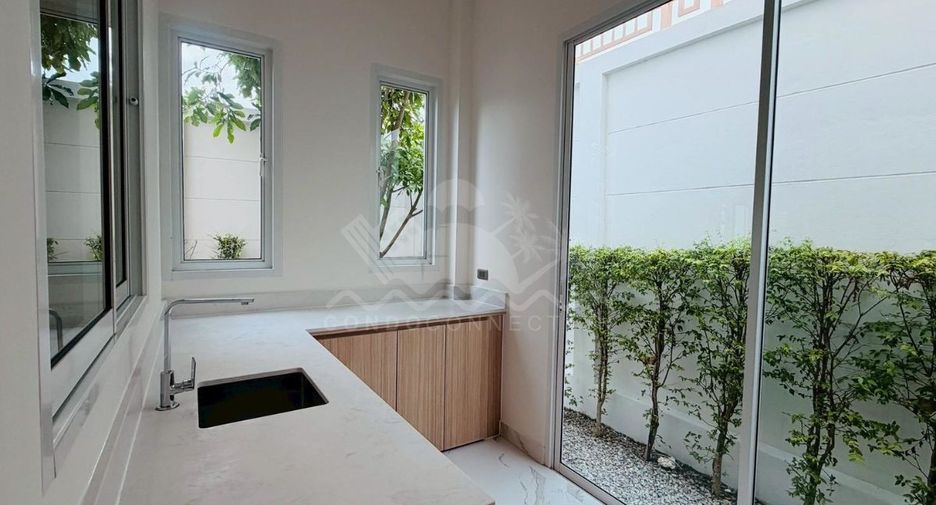 For rent 3 bedrooms house in Bang Lamung, Chonburi