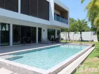 For rent 4 ベッドルーム villa in Mueang Phuket, Phuket
