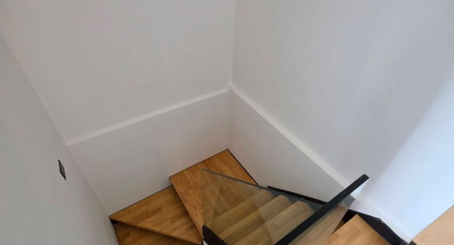 For rent 3 ベッドルーム condo in Yan Nawa, Bangkok
