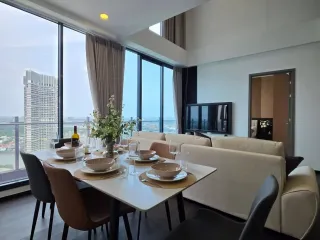 For rent 3 ベッドルーム condo in Yan Nawa, Bangkok