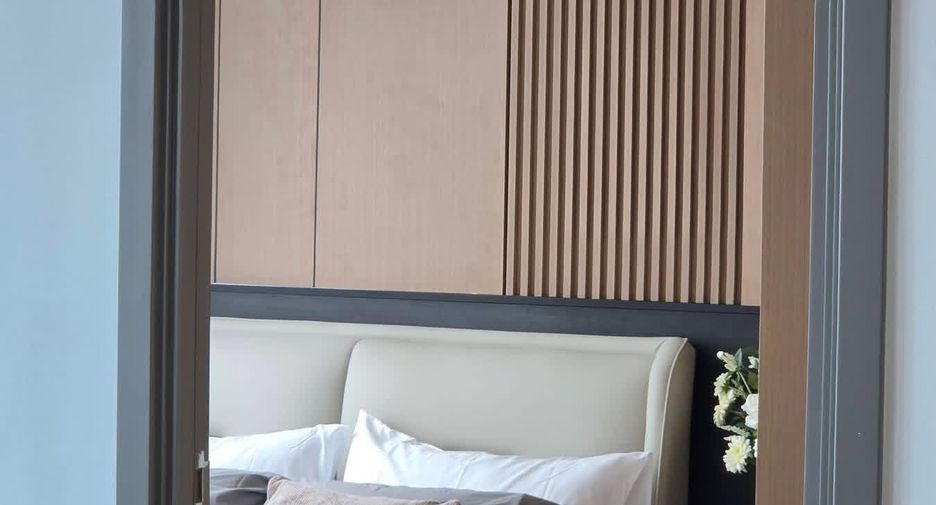For rent 3 ベッドルーム condo in Yan Nawa, Bangkok