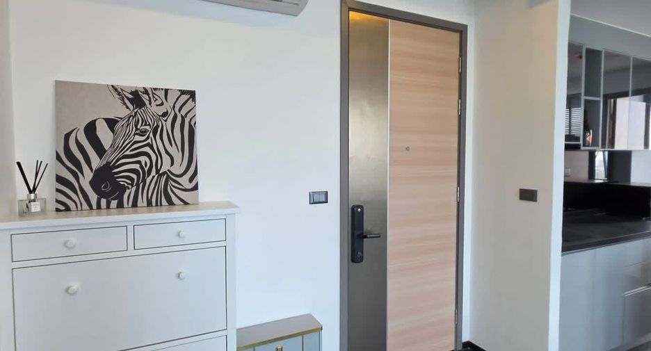 For rent 3 ベッドルーム condo in Yan Nawa, Bangkok