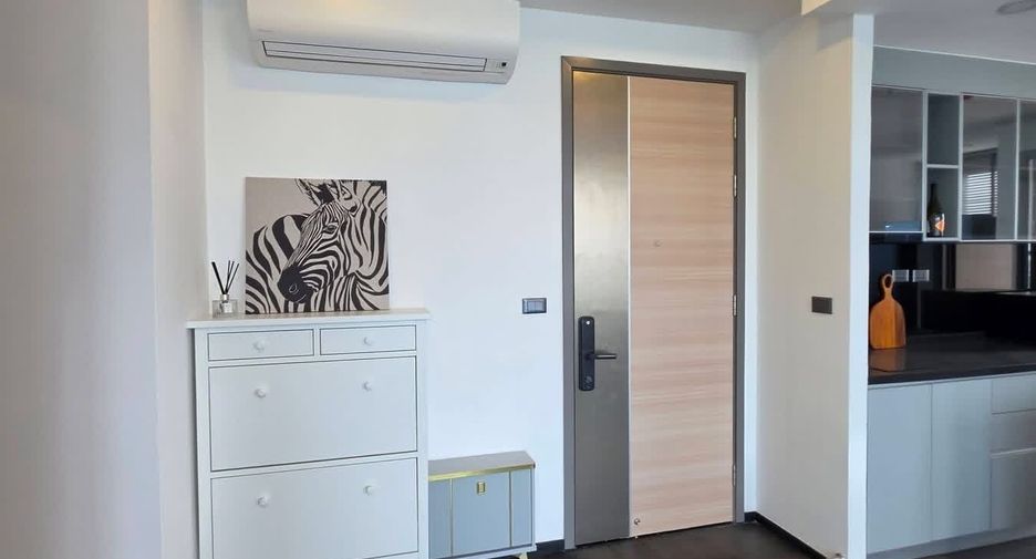 For rent 3 ベッドルーム condo in Yan Nawa, Bangkok