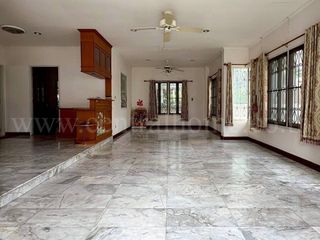 出售 3 卧室 独立屋 在 Khlong Sam Wa, 曼谷