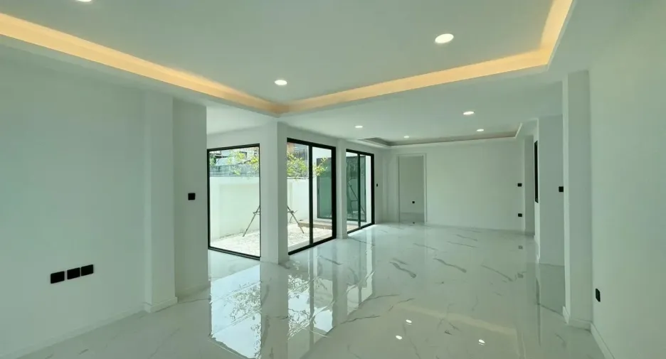 Casa en venta de 4 habitaciones en Chatuchak, Bangkok