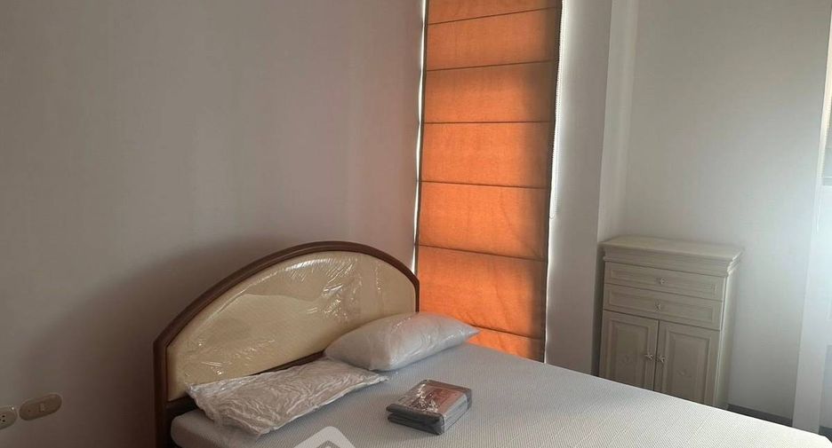 For rent 2 bedrooms condo in Pathum Wan, Bangkok