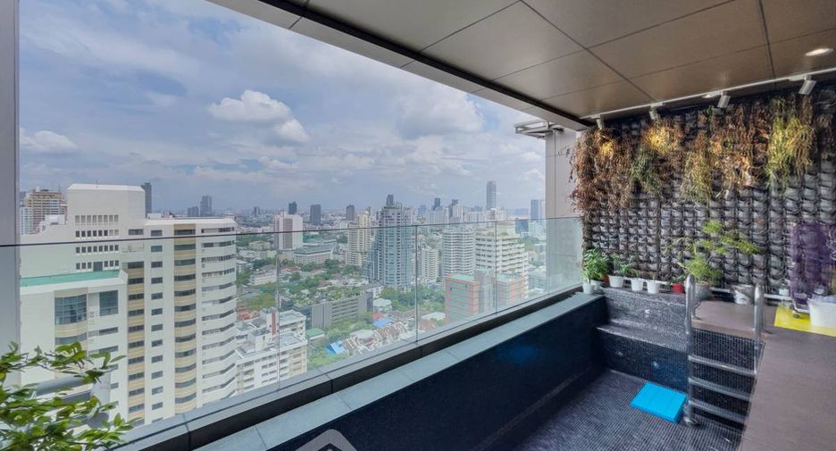 Wohnung zum Kauf mit 3 Zimmer in Khlong Toei, Bangkok