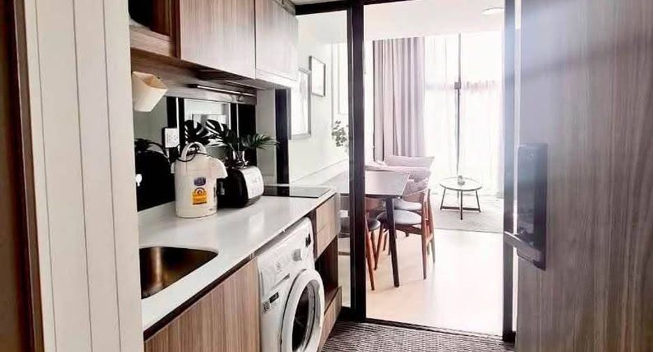 À louer 2 chambres condo 