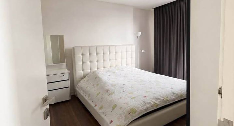 For sale 2 bedrooms condo in Phra Khanong, Bangkok