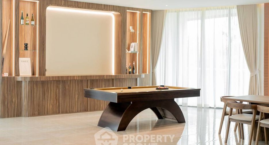 For rent and for sale 6 bedrooms villa in Bang Lamung, Chonburi