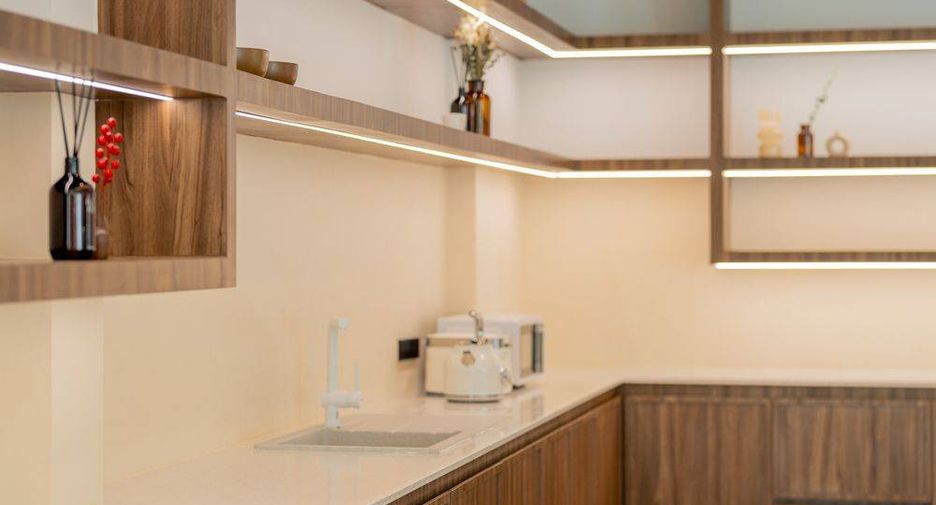 For rent and for sale 6 bedrooms villa in Bang Lamung, Chonburi