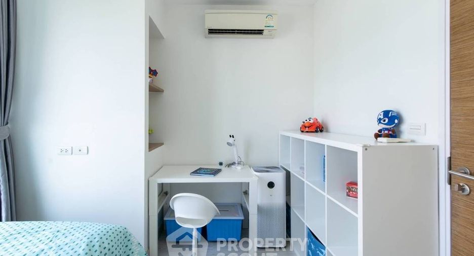 For sale 2 bedrooms condo in Phra Khanong, Bangkok