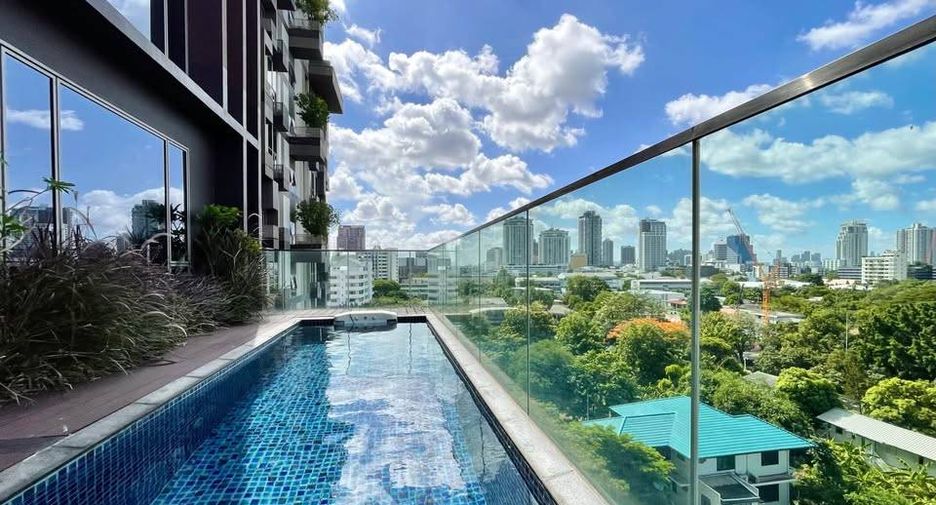 À vendre 2 chambres condo 