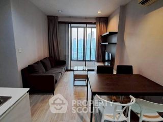 À vendre 2 chambres condo à Huai Khwang, Bangkok