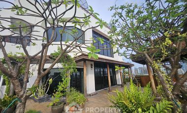 For sale 3 bedrooms condo in Pathum Wan, Bangkok