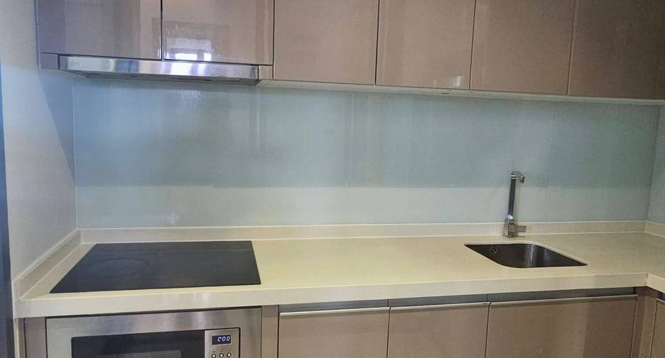 For rent and for sale 2 bedrooms condo in Phra Khanong, Bangkok