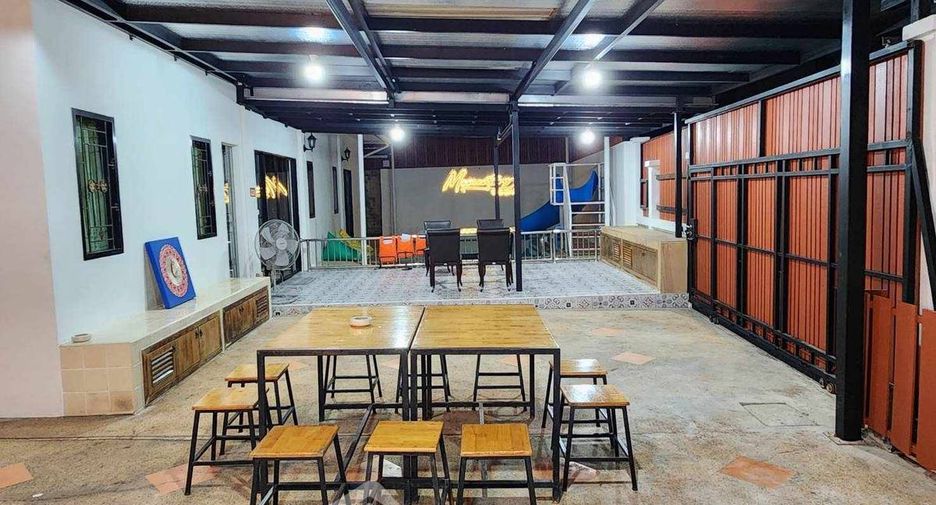 For rent and for sale 3 bedrooms villa in Bang Lamung, Chonburi