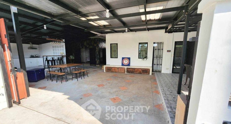 For rent and for sale 3 bedrooms villa in Bang Lamung, Chonburi