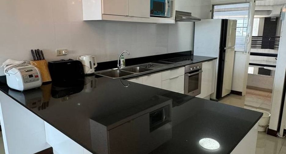 For rent and for sale 2 bedrooms condo in Si Racha, Chonburi