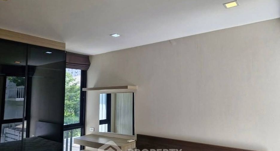For sale 1 bed condo in Watthana, Bangkok