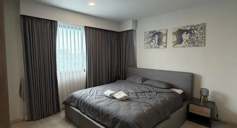 For rent 2 bedrooms condo in Sathon, Bangkok