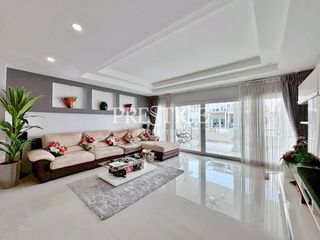Casa en venta de 4 habitaciones en Bang Lamung, Chonburi