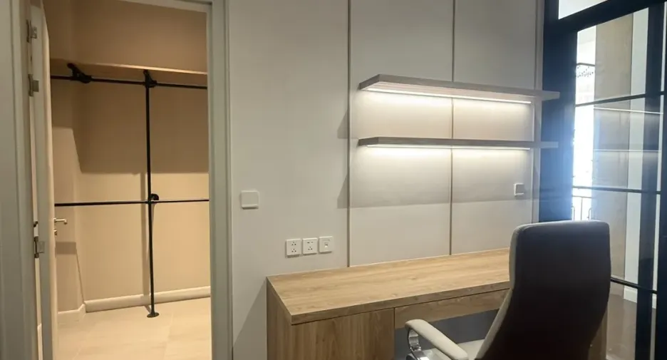 Haus zum Kauf mit 5 Zimmer in Saphan Sung, Bangkok