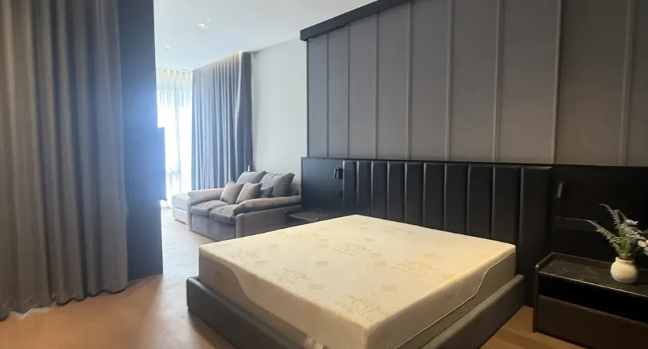 Haus zum Kauf mit 5 Zimmer in Saphan Sung, Bangkok