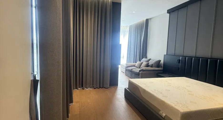 Haus zum Kauf mit 5 Zimmer in Saphan Sung, Bangkok