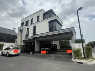 Haus zum Kauf mit 5 Zimmer in Saphan Sung, Bangkok
